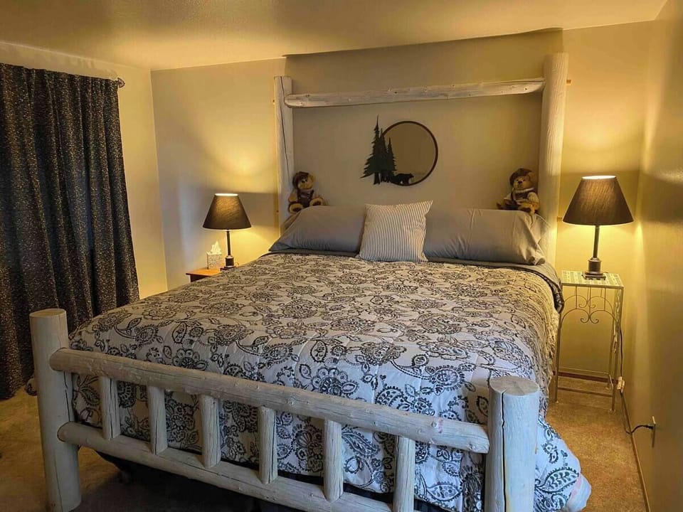 Cozy Bear Condo Apartment in Brian Head