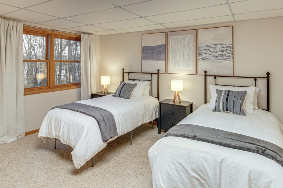 Bedroom 4 | 2 Twin Beds | Lower Level