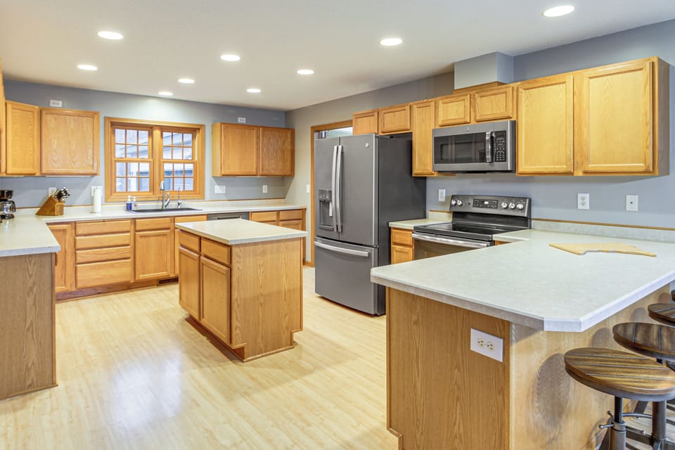 Kitchen | Dishwasher | Toaster | Drip Coffee Maker | Main Level