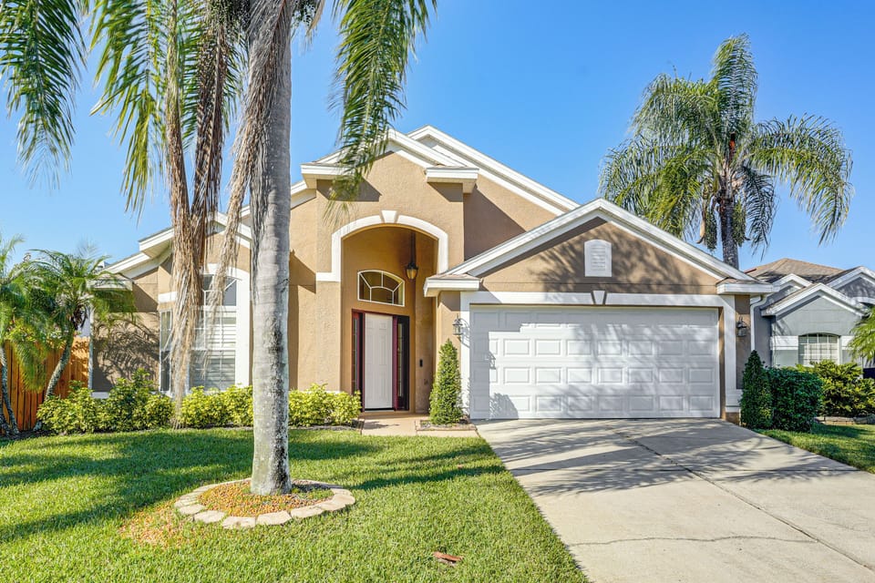 Apopka Vacation Rental | 3BR | 2BA | 2,000 Sq Ft | 1 Step to Enter