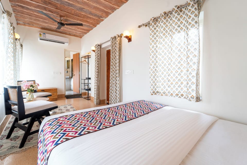 Comfort Room, Courtyard View | WiFi (free)