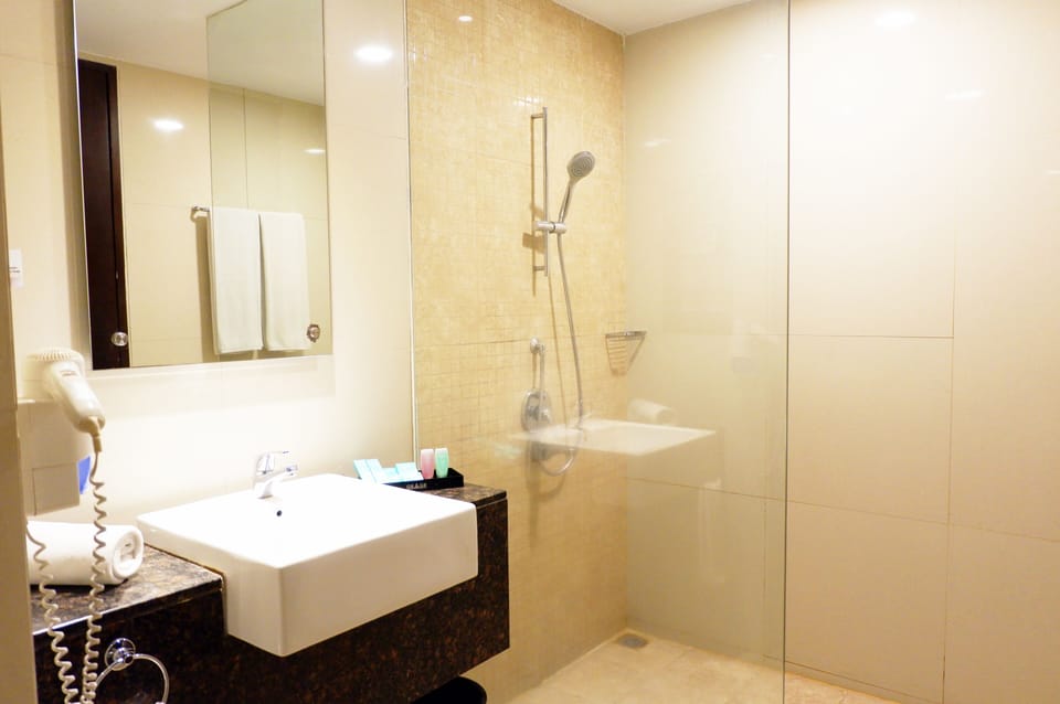 Minibar, in-room safe, desk, blackout drapes