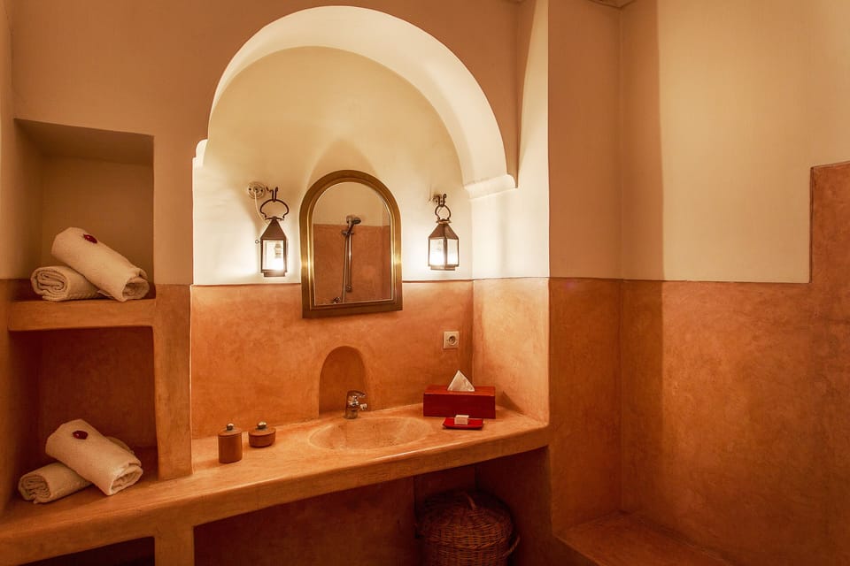 Traditional Double or Twin Room | Bathroom sink