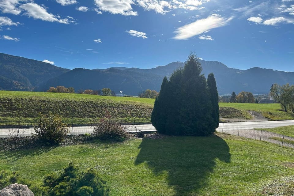 Surroundings [summer] (1-5 km)