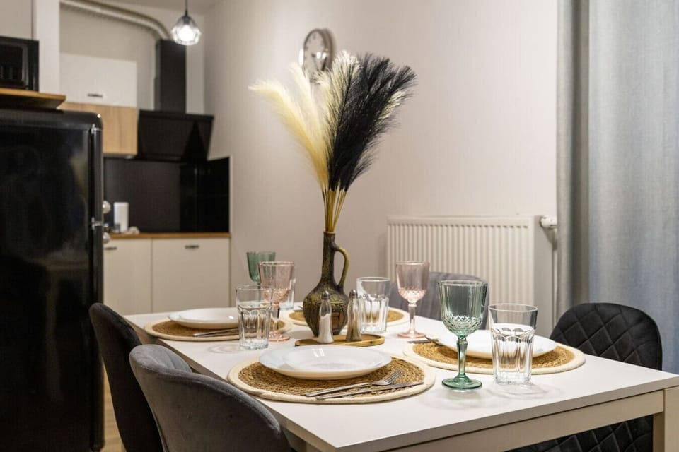 Cozy 36m2 One Bedroom Apartment with Terrace and Garden Perfect for Couples and Groups | Book Now with RENTUJEMY