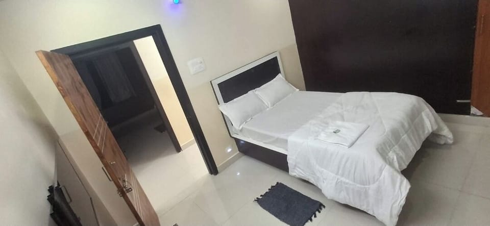 Deluxe Double Room | In-room safe, free WiFi