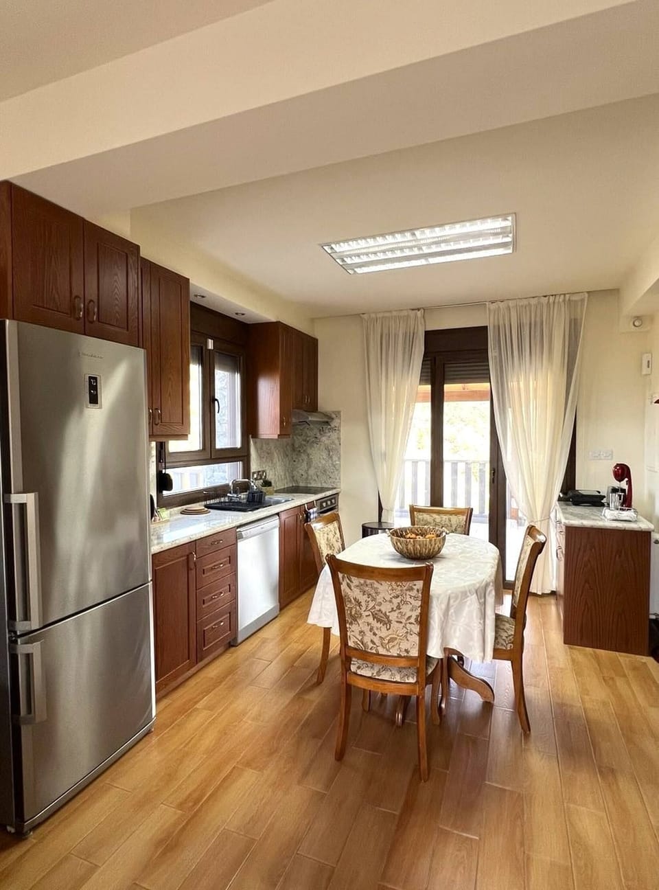 Villa, 4 Bedrooms, Terrace, Mountain View | Dining room