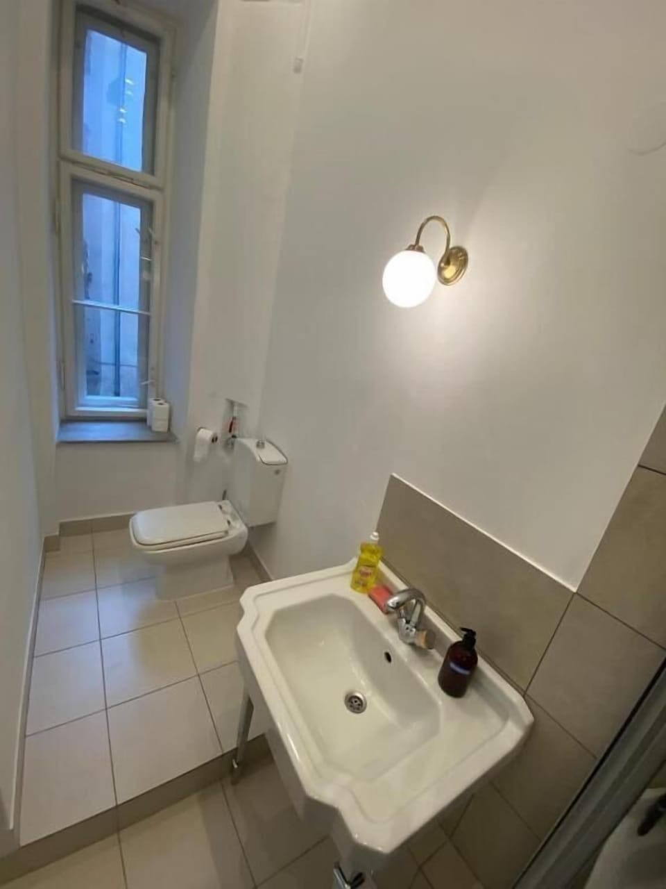 Classic Double Room, 1 Double Bed | Bathroom | Hair dryer, towels, soap, toilet paper