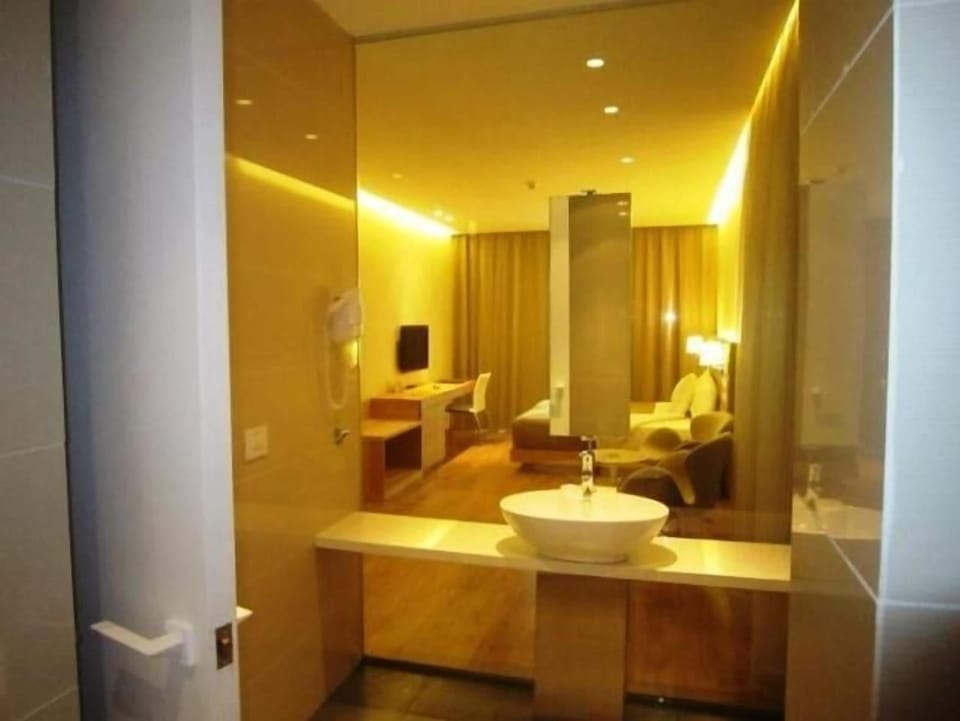 Deluxe Double Room, Balcony, Sea View | Interior