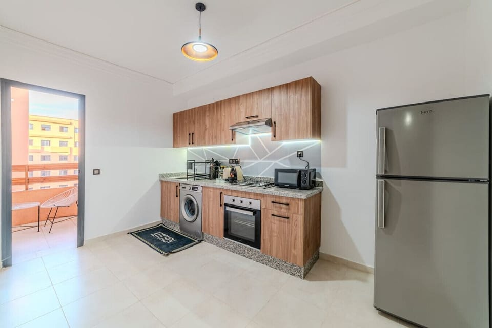 Fully equipped kitchen — perfect for home-cooked meals or lazy breakfasts.