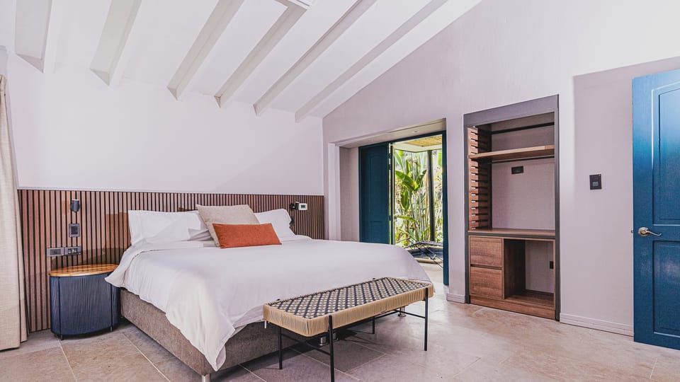 Junior Room (Ejecutiva) | Soundproofing, free WiFi, bed sheets