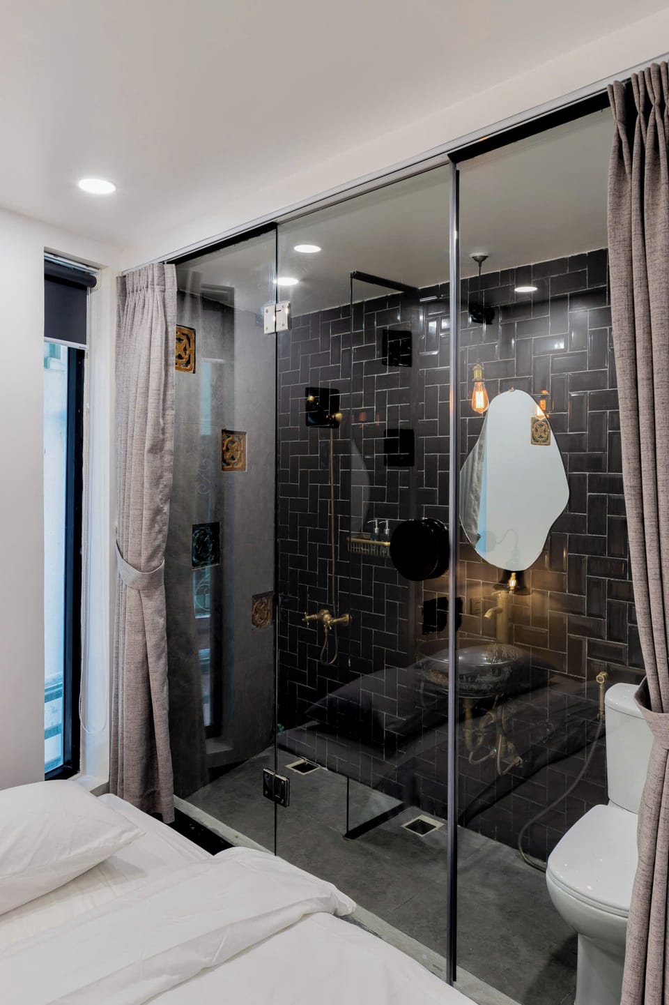 Economy Double Room | Bathroom | Shower, hair dryer, slippers, towels