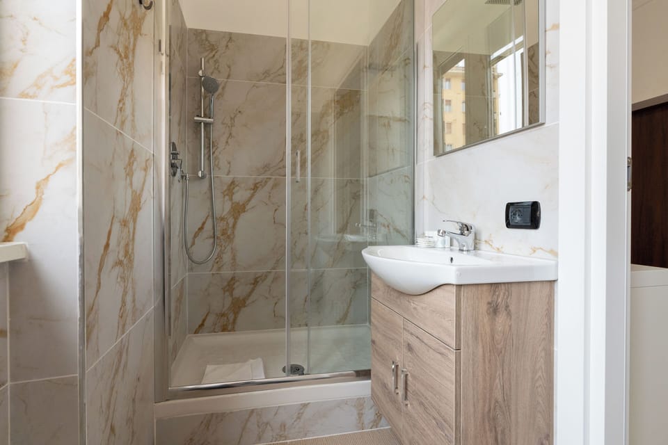 Comfort Quadruple Room, Balcony | Bathroom | Hair dryer, bidet, towels, soap