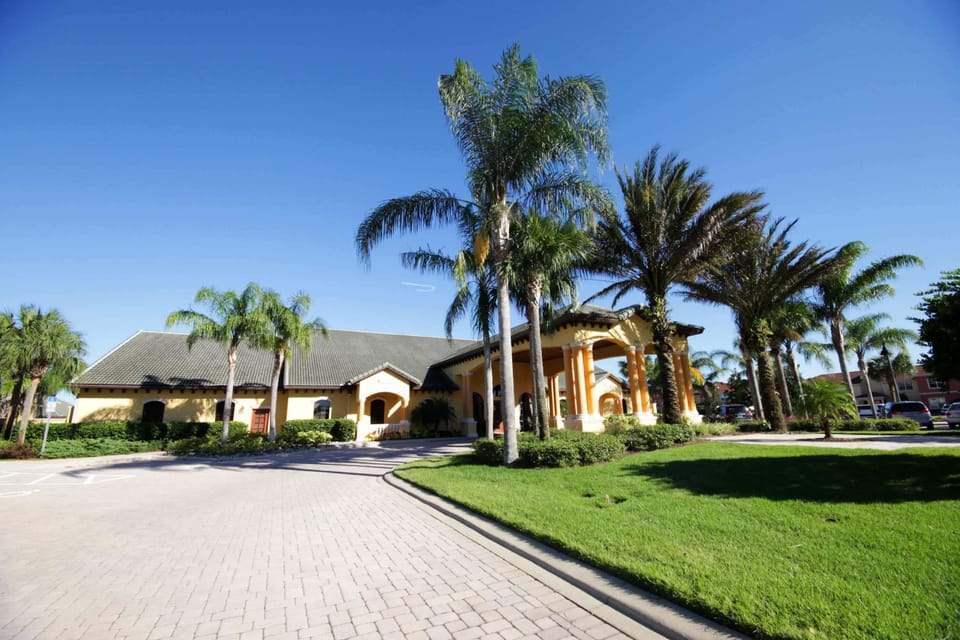 House | 4 bedrooms, desk, high-speed internet