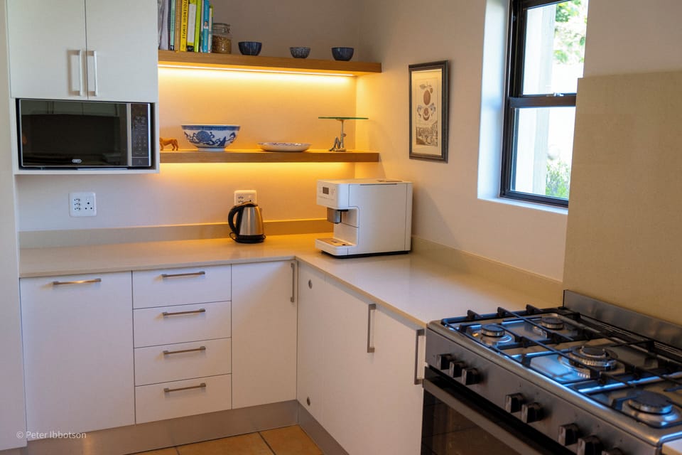 House, 4 Bedrooms, Balcony, Partial Ocean View | Private kitchen
