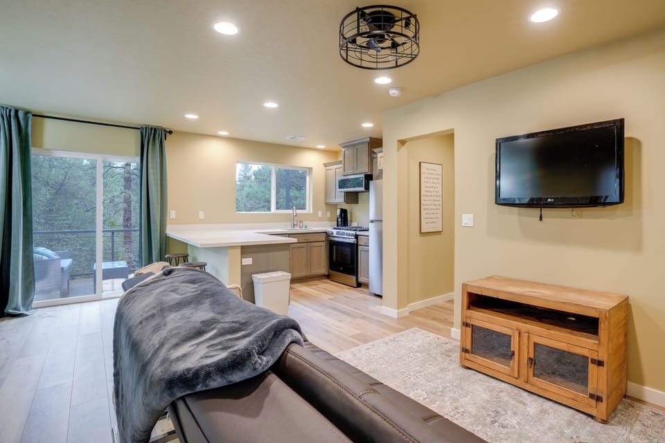 House (2 Bedrooms) | Front of property