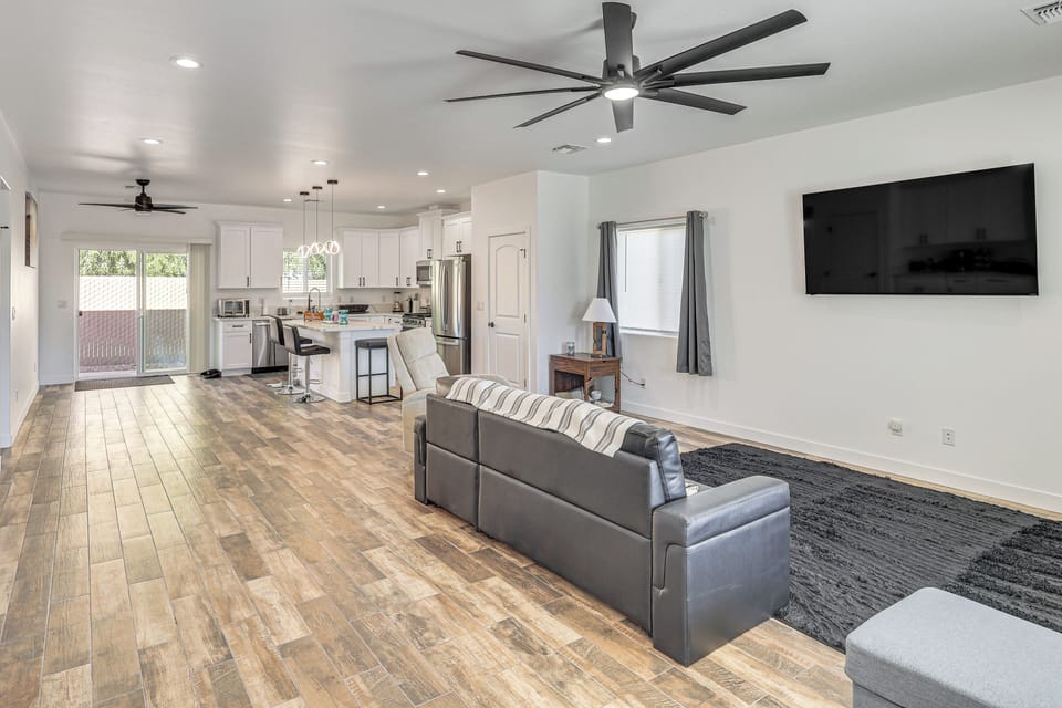 House (3 Bedrooms) | Interior