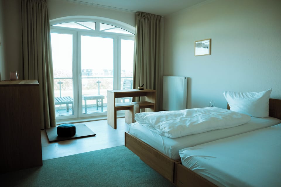 Double Room, Balcony | Desk, bed sheets