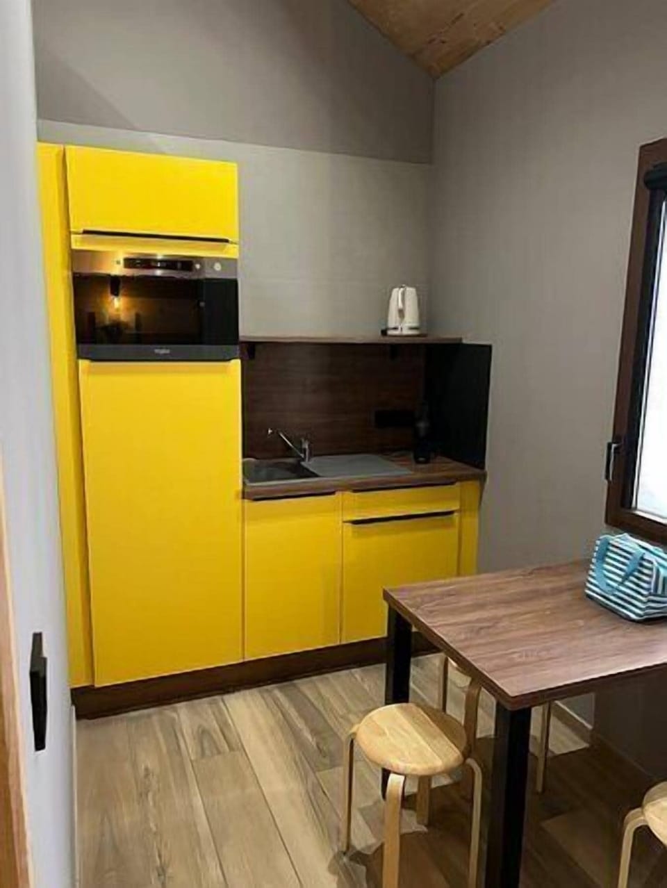 Superior Quadruple Room, Ensuite | Shared kitchen