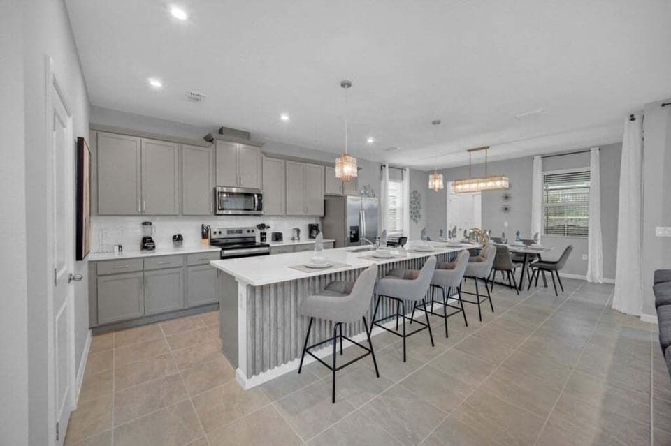 Villa, 6 Bedrooms | Private kitchen