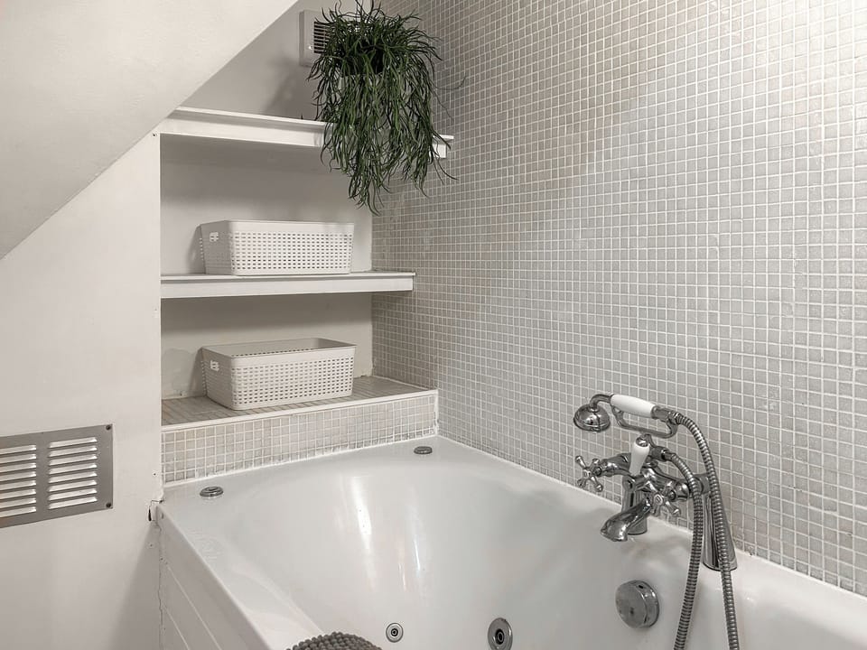 Bathroom | Kosel Mor, Porthtowan