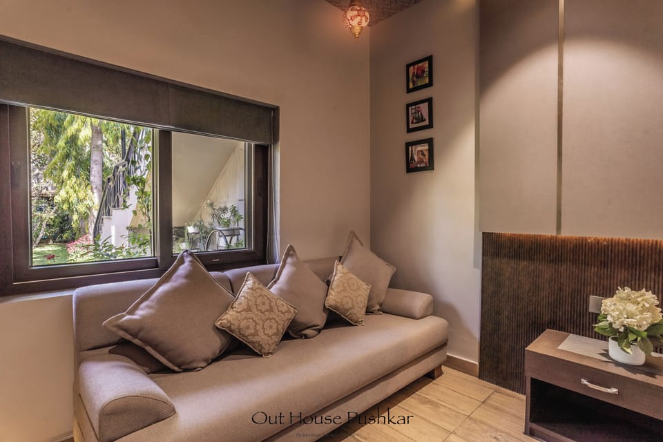 Elite Villa, 4 Bedrooms, Garden View | Egyptian cotton sheets, premium bedding, soundproofing, WiFi (free)