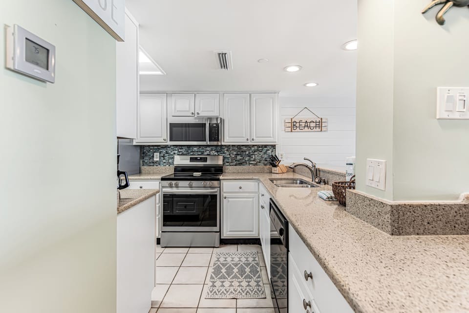Full Kitchen