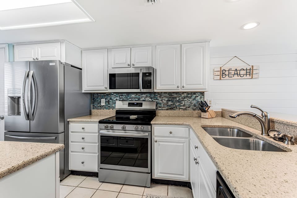 Full Kitchen