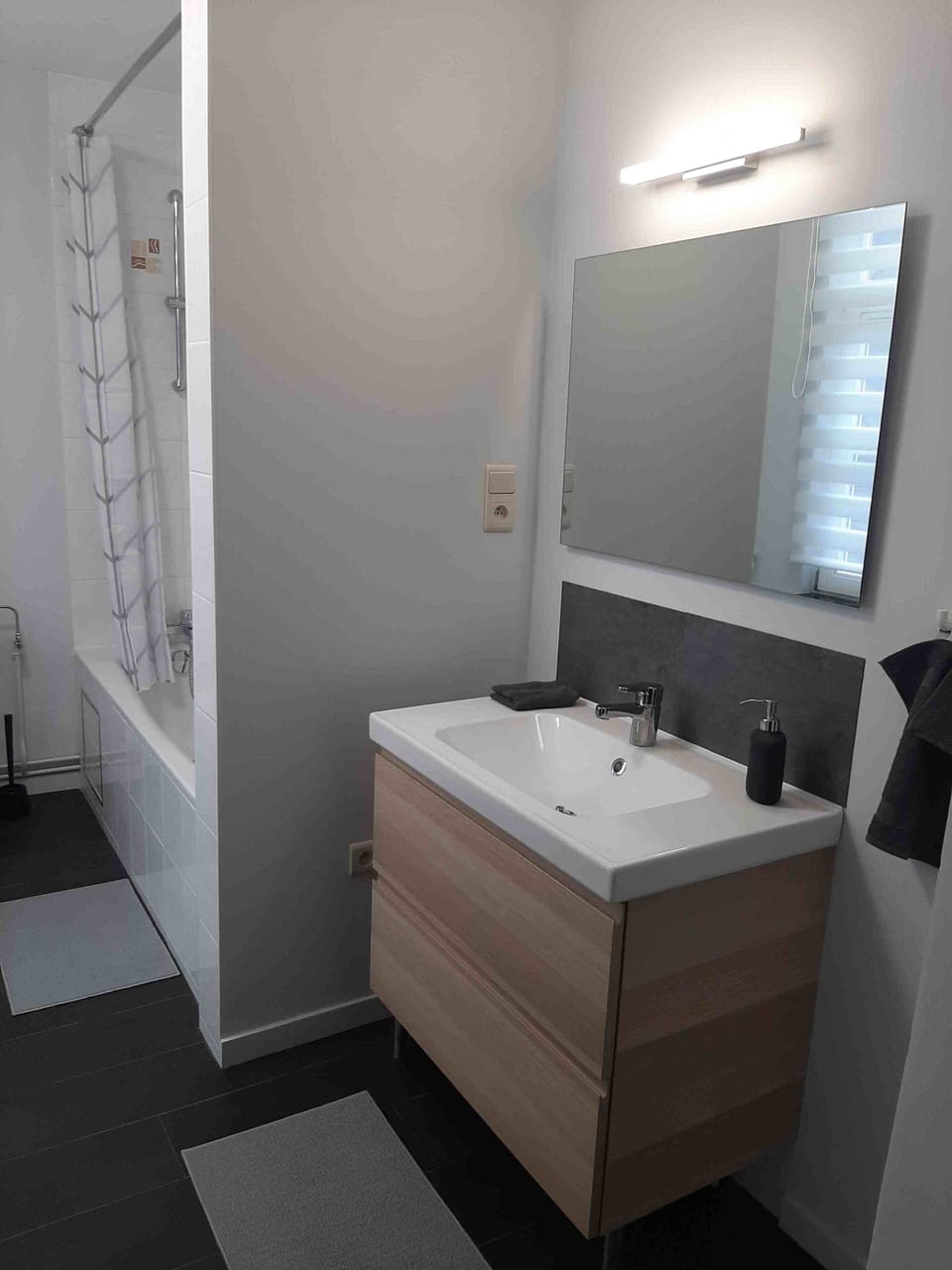 Classic Double Room | Desk, free WiFi