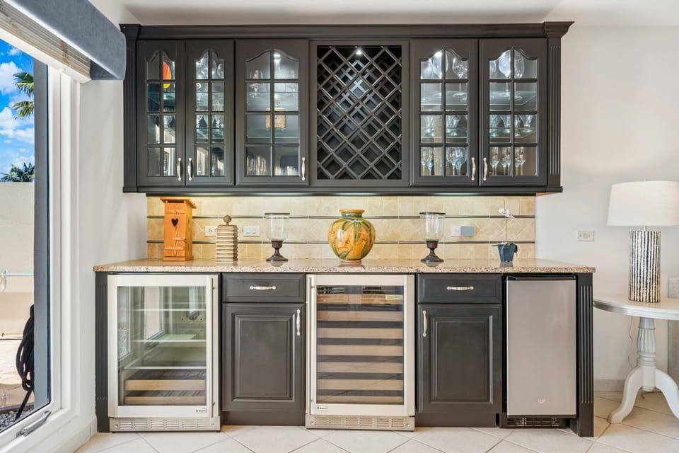 Kitchen has everything you need to make delicious meals