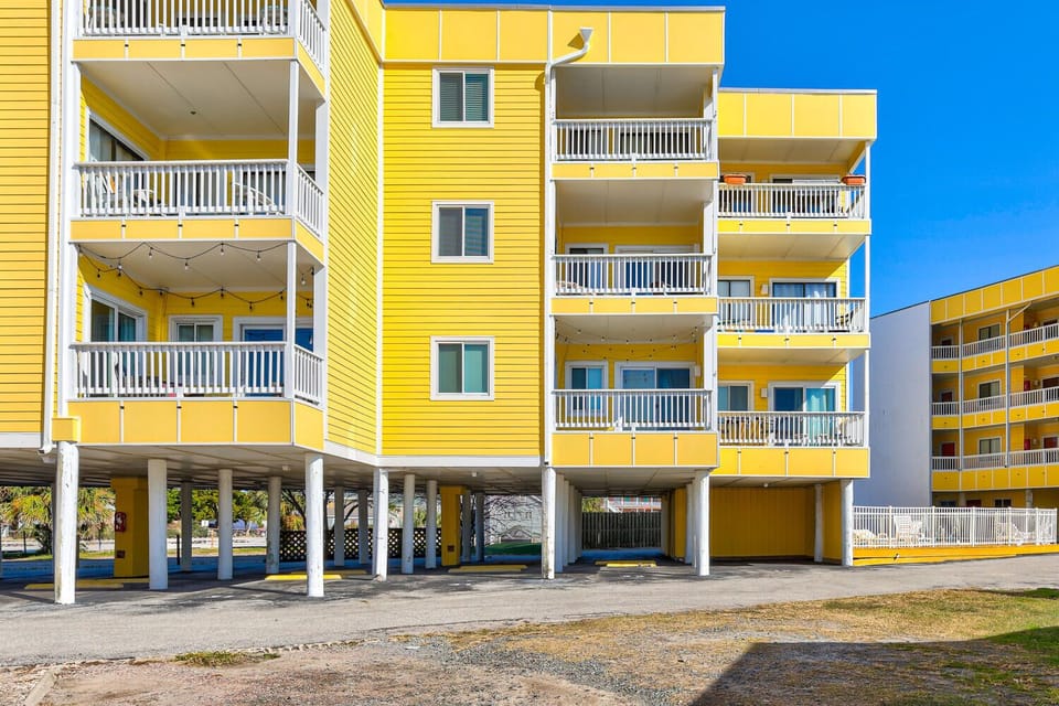 Going Coastal-large-003-007-Beach Harbor-1500x1000-72dpi