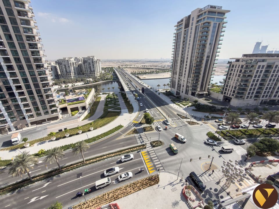 Luxury Apartment, Balcony, Canal View | City view