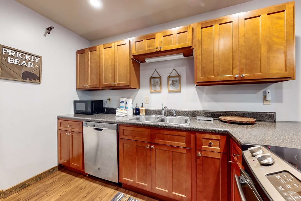 Modern appliances and rustic charm await your culinary adventures in Gatlinburg!