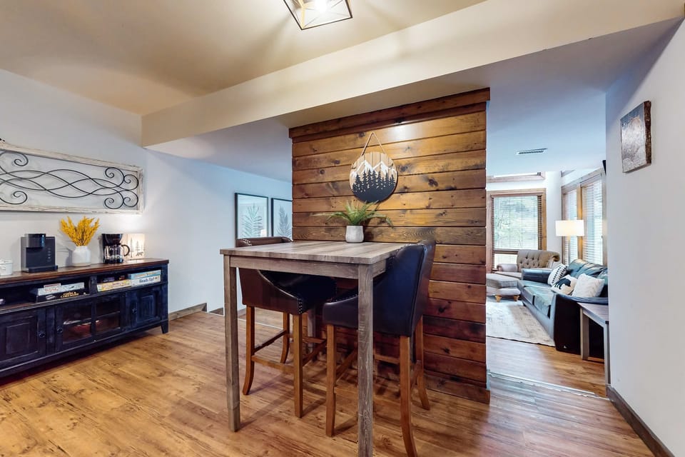Dining nook awaits. And, enjoy meals with a view in this stylishly appointed space. Perfect for brunches!