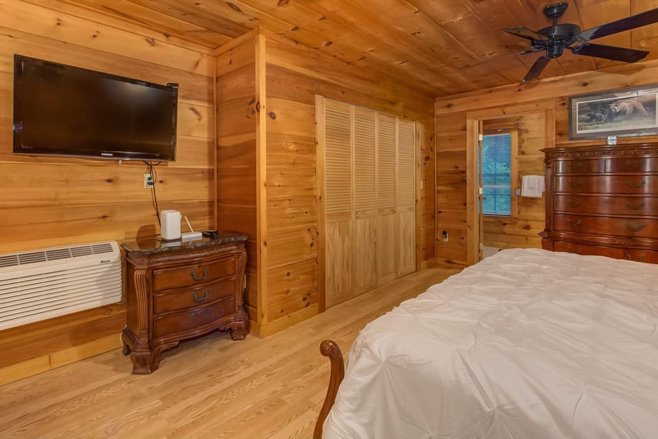 Serene Bedroom Retreat awaits. And, enjoy rustic charm with luxurious furnishings and views of nature!