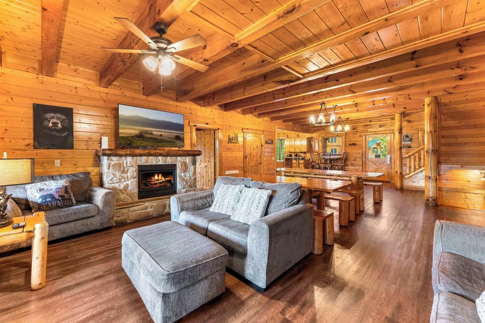 Enjoy a rustic retreat with a warm fireplace and stunning mountain views!