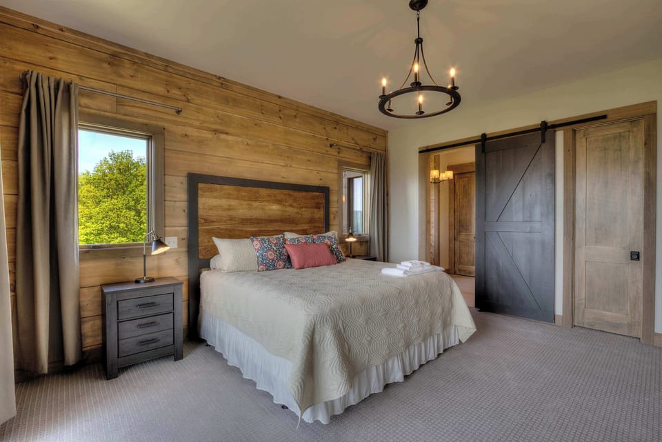 Relax in style with stunning views and rustic charm in every detail!