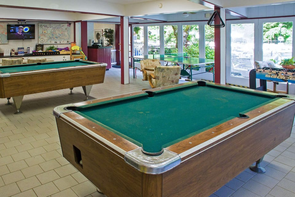 The community has a wonderful club house just a short drive from this unit. 