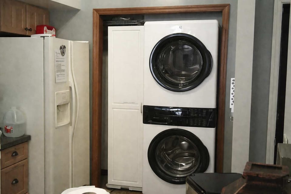 Brand new washer and dryer in the unit so no need to take home dirty clothes.