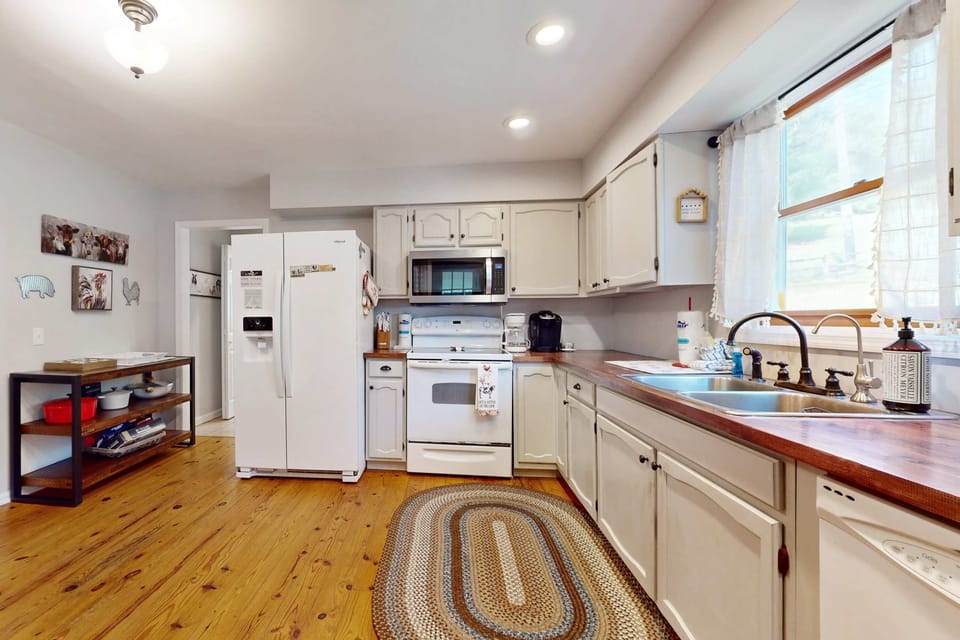 Whip up delicious meals surrounded by rustic charm and modern amenities!