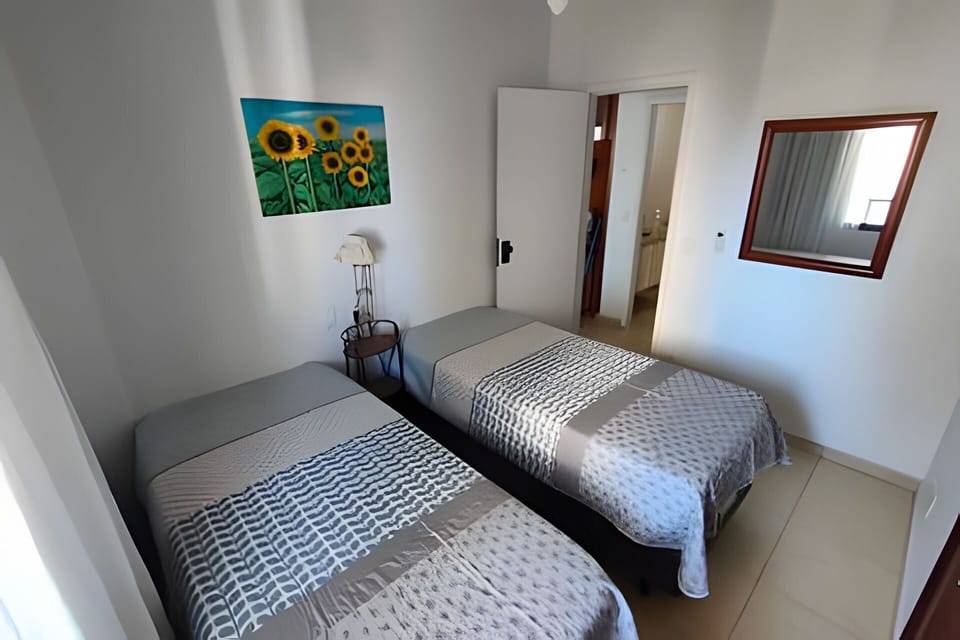 Photo of the whole room,Bedroom