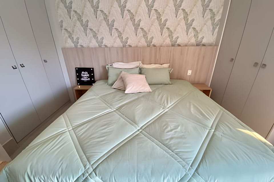 Photo of the whole room,Bedroom