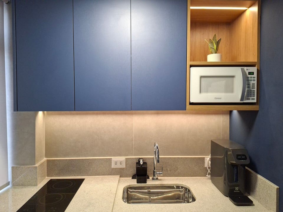 Kitchen or kitchenette,Dining area