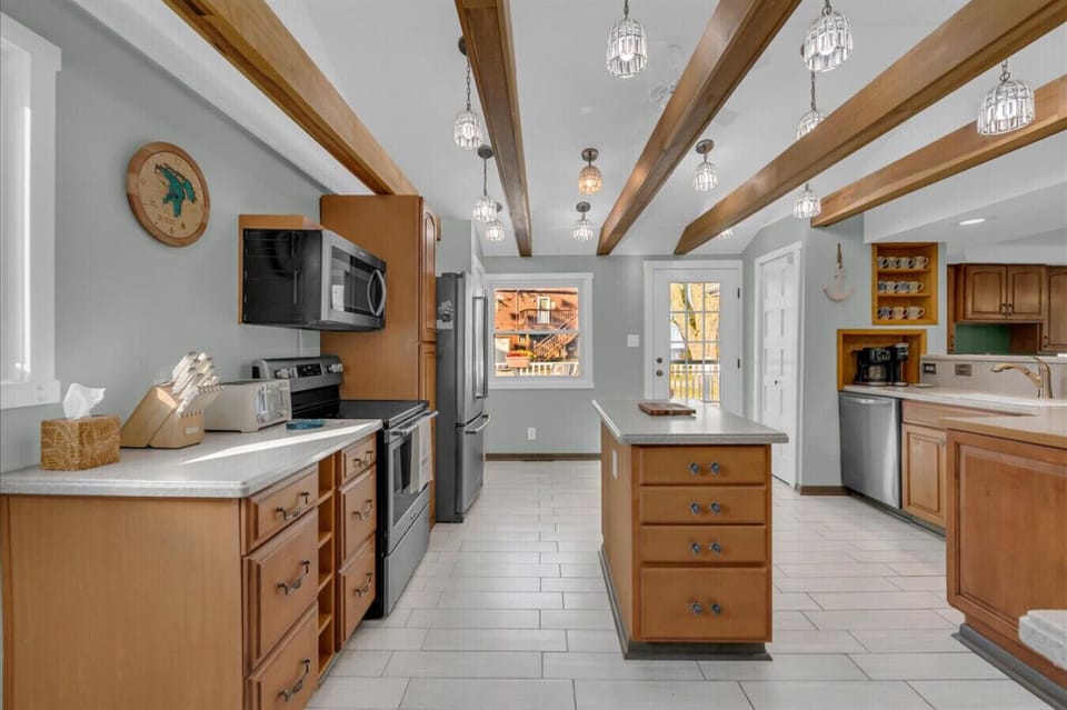 Every recipe tastes better in this bright, happy kitchen.