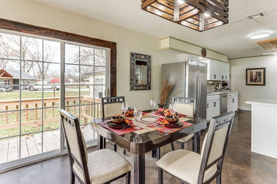 Dining Table | Kitchen