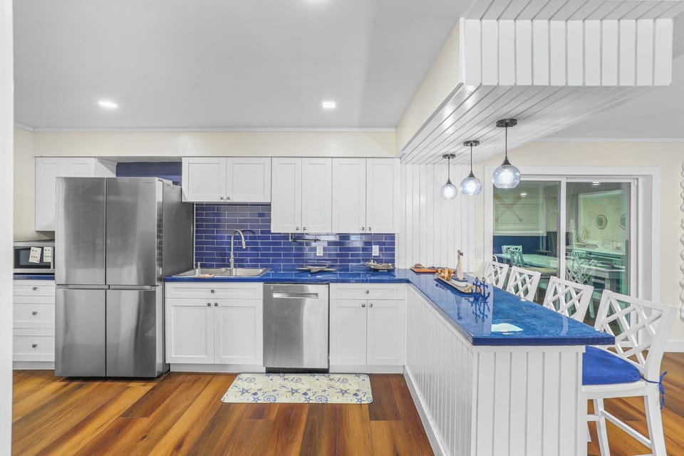 Large fully equipped kitchen