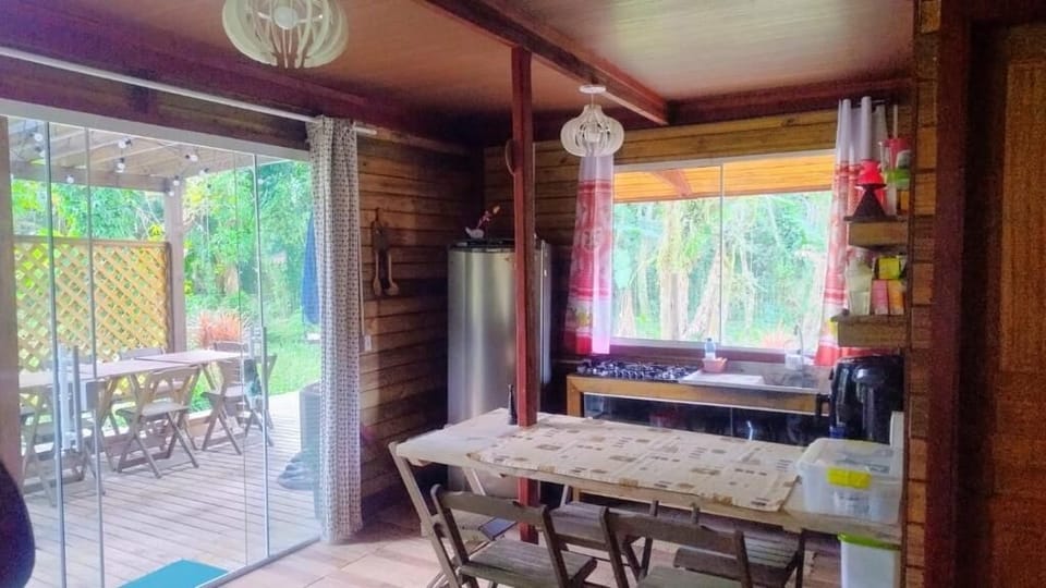 Classic House, 4 Bedrooms, Pets Allowed, Garden View | Private kitchen