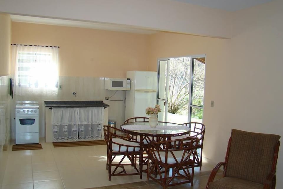 Family Chalet | Minibar, free WiFi, bed sheets