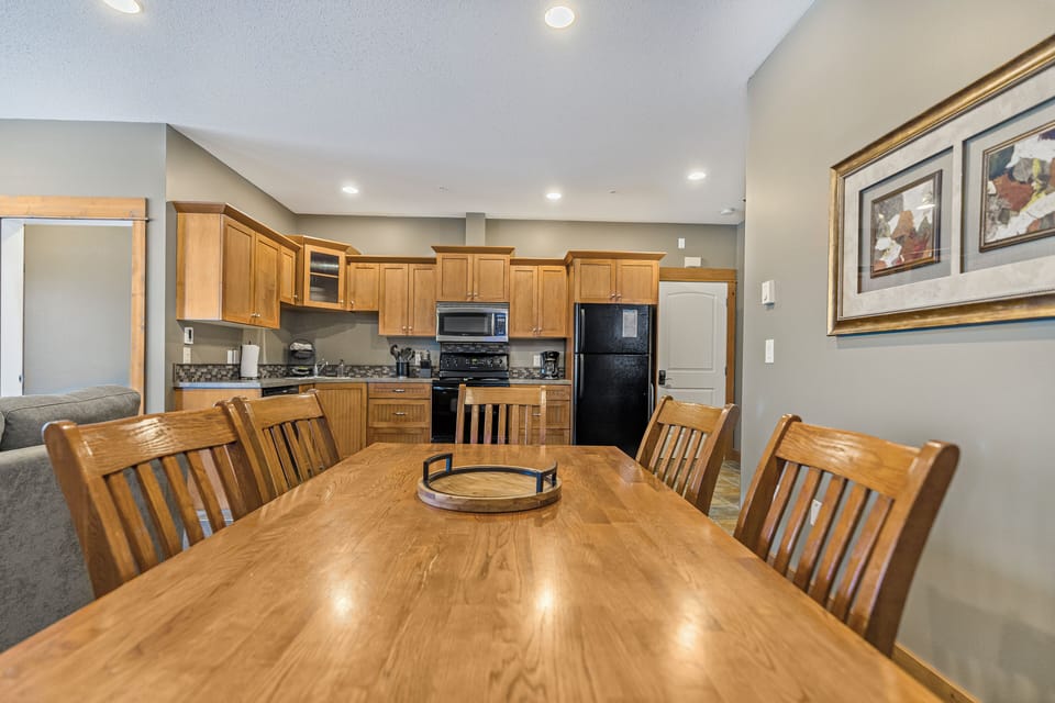 Dining table seats up to 4-6 people.