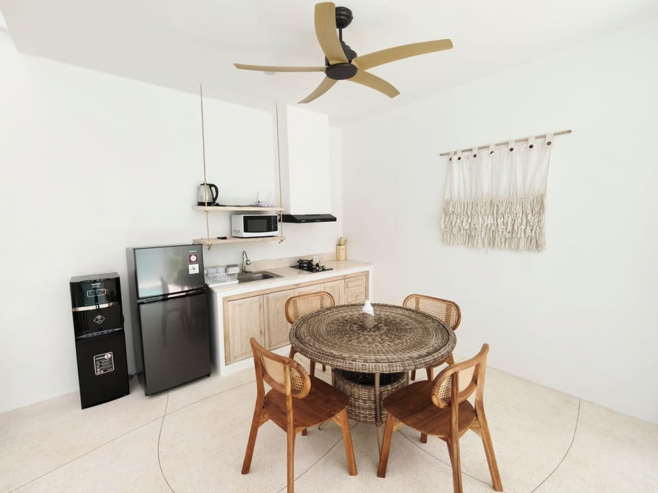 Luxury Villa, 2 Bedrooms, Balcony, Pool View | Private kitchenette